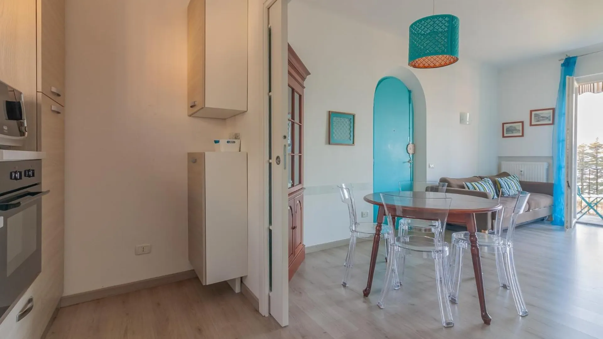 Blue Lake Village Lierna 0*,  Ιταλία