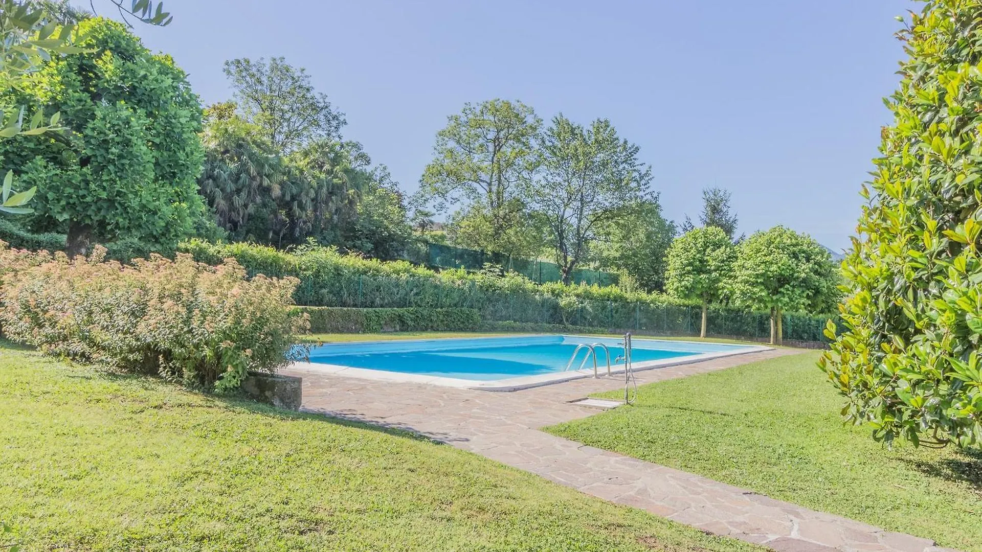 Διαμέρισμα Blue Lake Village Lierna